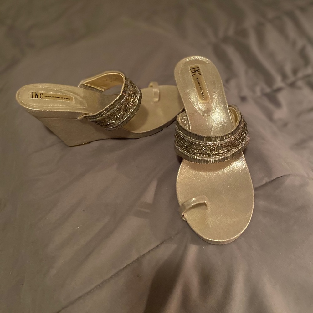 Platform sandals